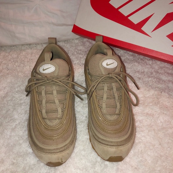 SOLD - Picture 4 of 8